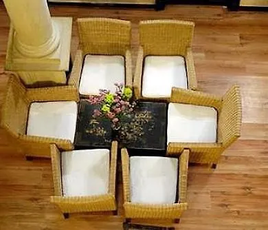 **  Nuevo Suizo Bed & Breakfast Seville Spain