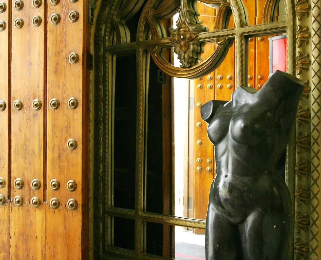 Nuevo Suizo Bed & Breakfast Seville