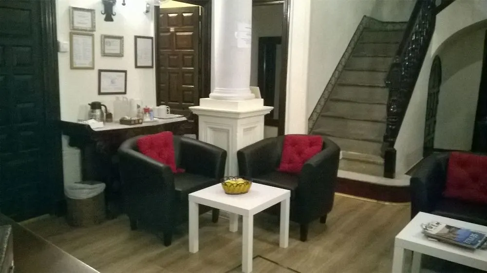 Nuevo Suizo Bed & Breakfast Seville