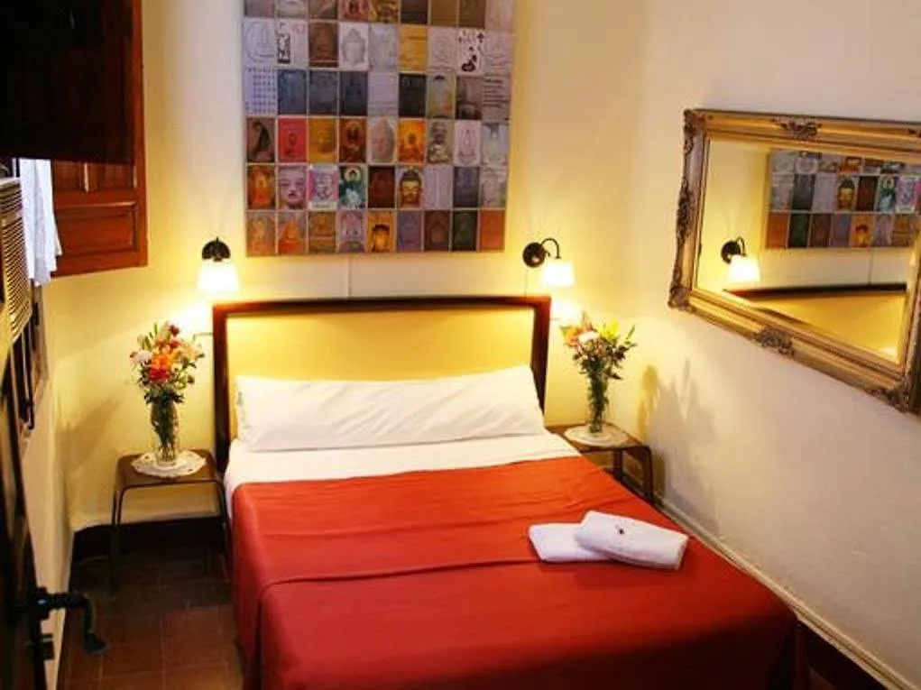 Nuevo Suizo Bed & Breakfast Seville 2*,  Spain