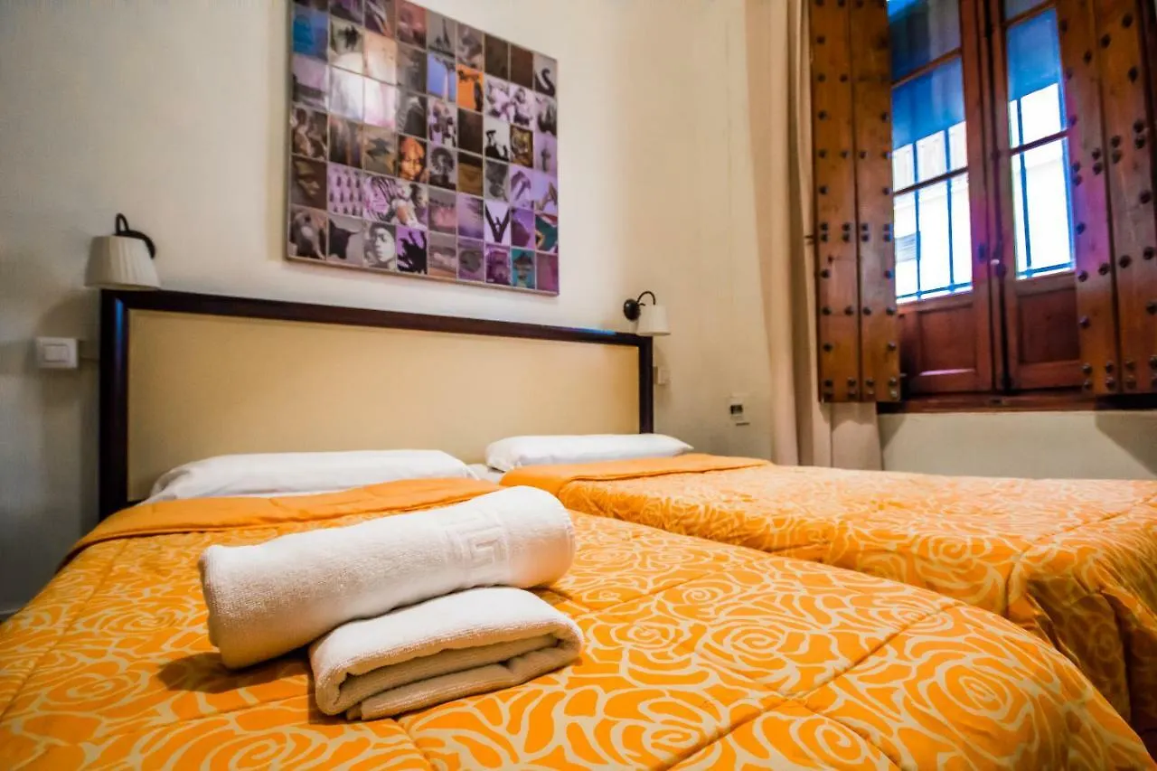 Nuevo Suizo Bed & Breakfast Seville